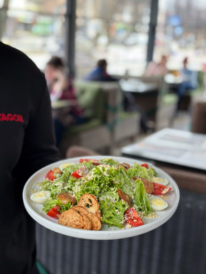 Салат Цезарь з креветкою 250г