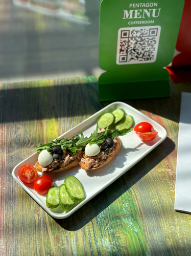 Брускета з тунцем 1шт